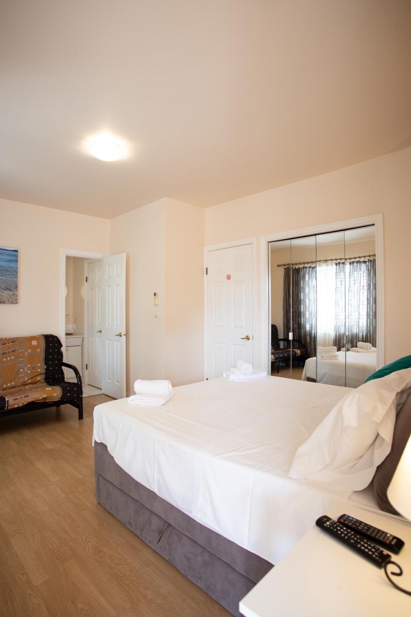 Apartments Mijajov Dvor 수마르틴 객실 사진